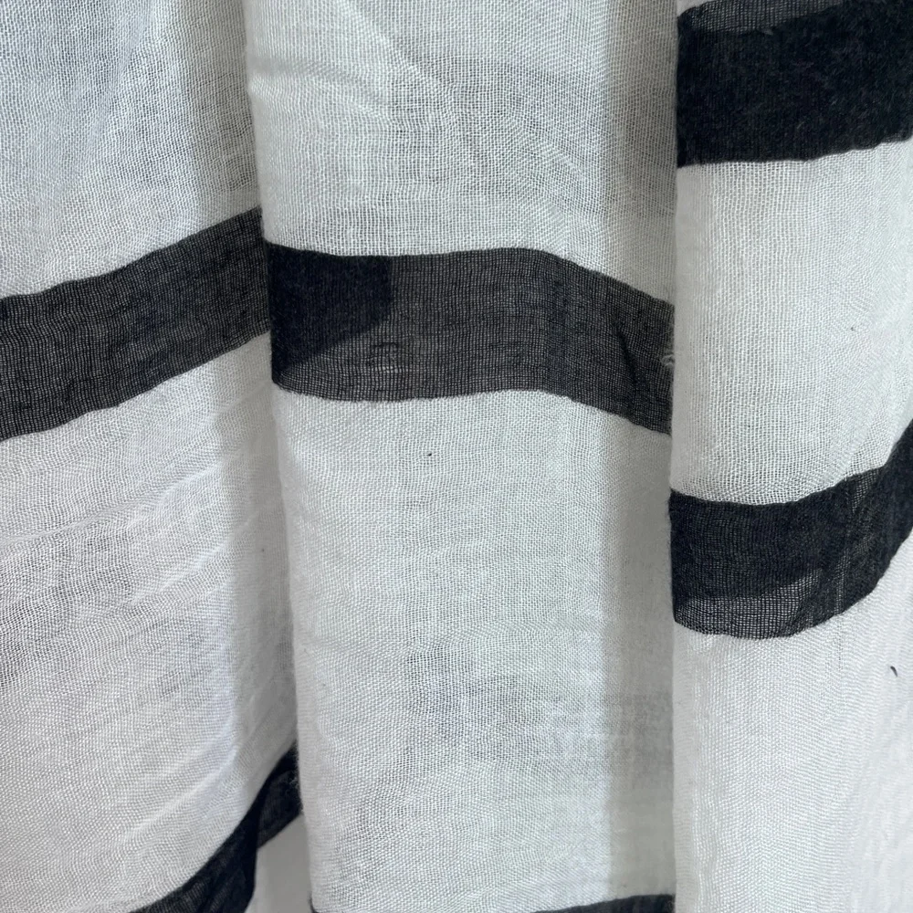 Taroni Elegant Black and White Striped sheer Scarf